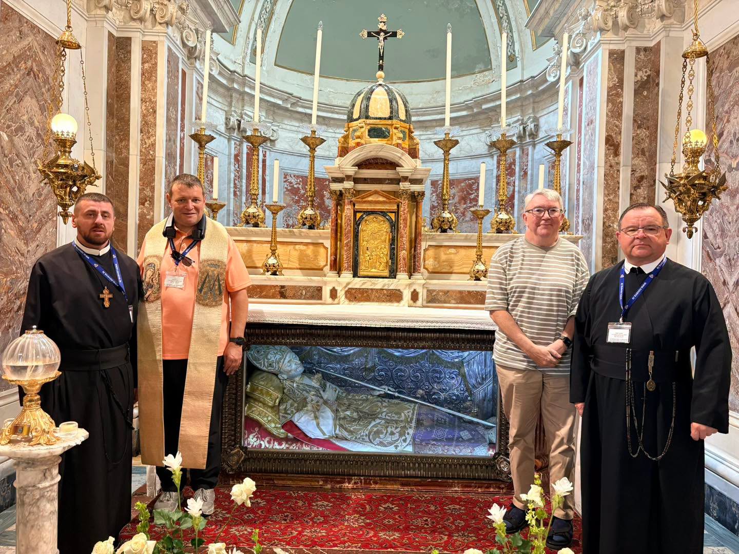 4 confreres with our holy father